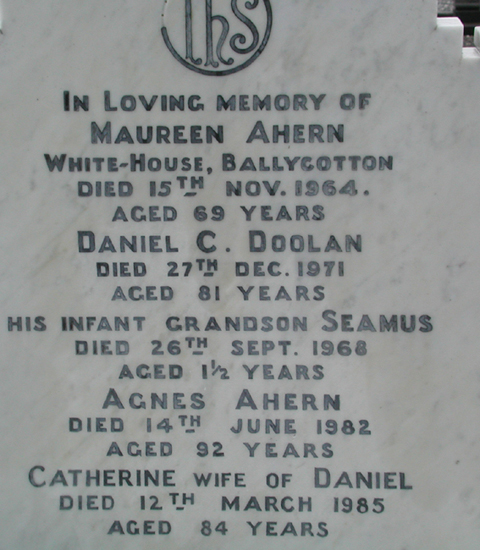 Ahern, Maureen and Agnes, Daniel, Seamas and Catherine Ahern,.jpg 209.8K